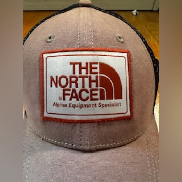The North Face Hat - Picture 2 of 3